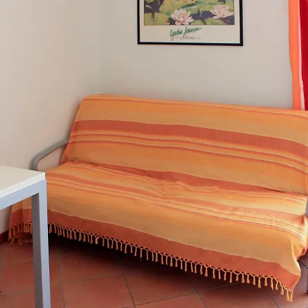 Le Camelie 131s Lazise